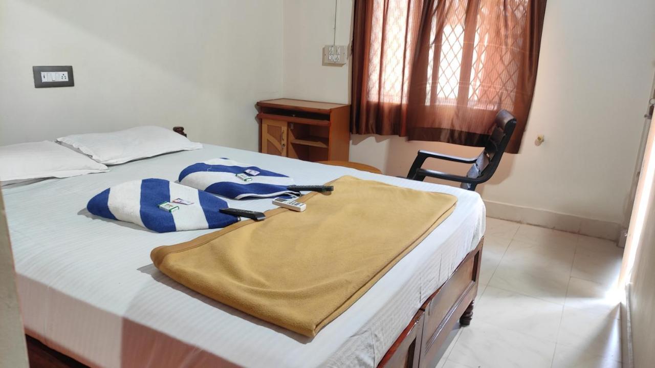 Rocky Guesthouse هامبي المظهر الخارجي الصورة