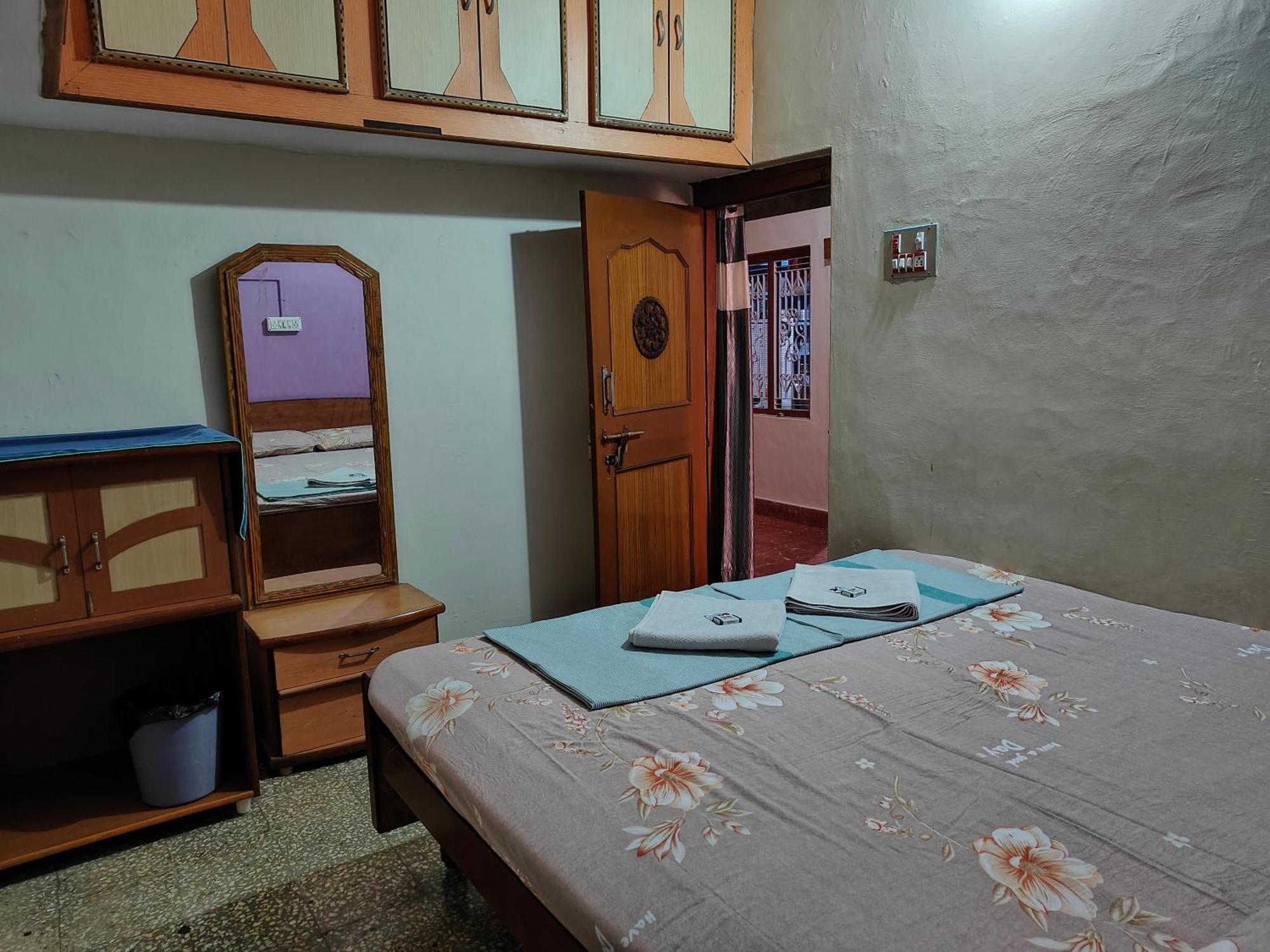 Rocky Guesthouse هامبي المظهر الخارجي الصورة
