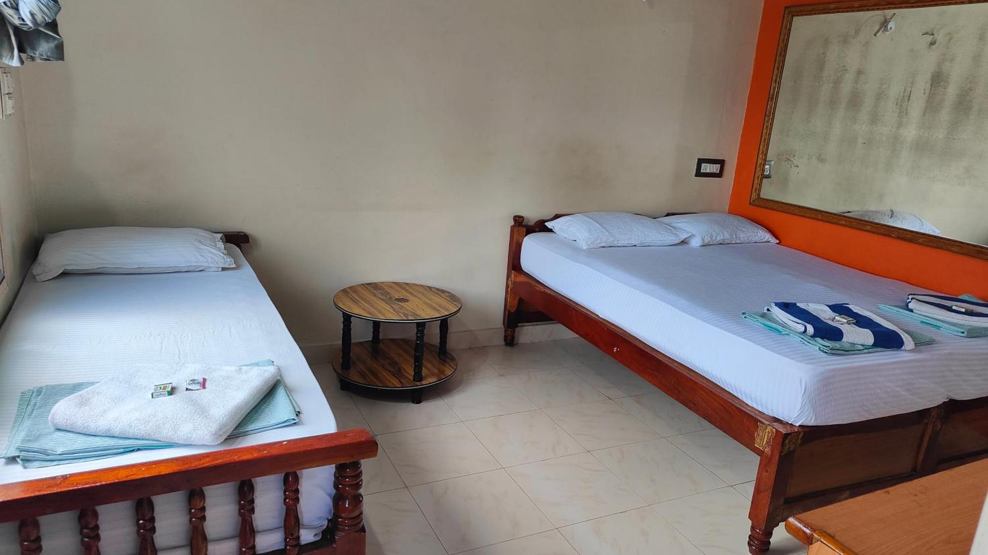 Rocky Guesthouse هامبي المظهر الخارجي الصورة
