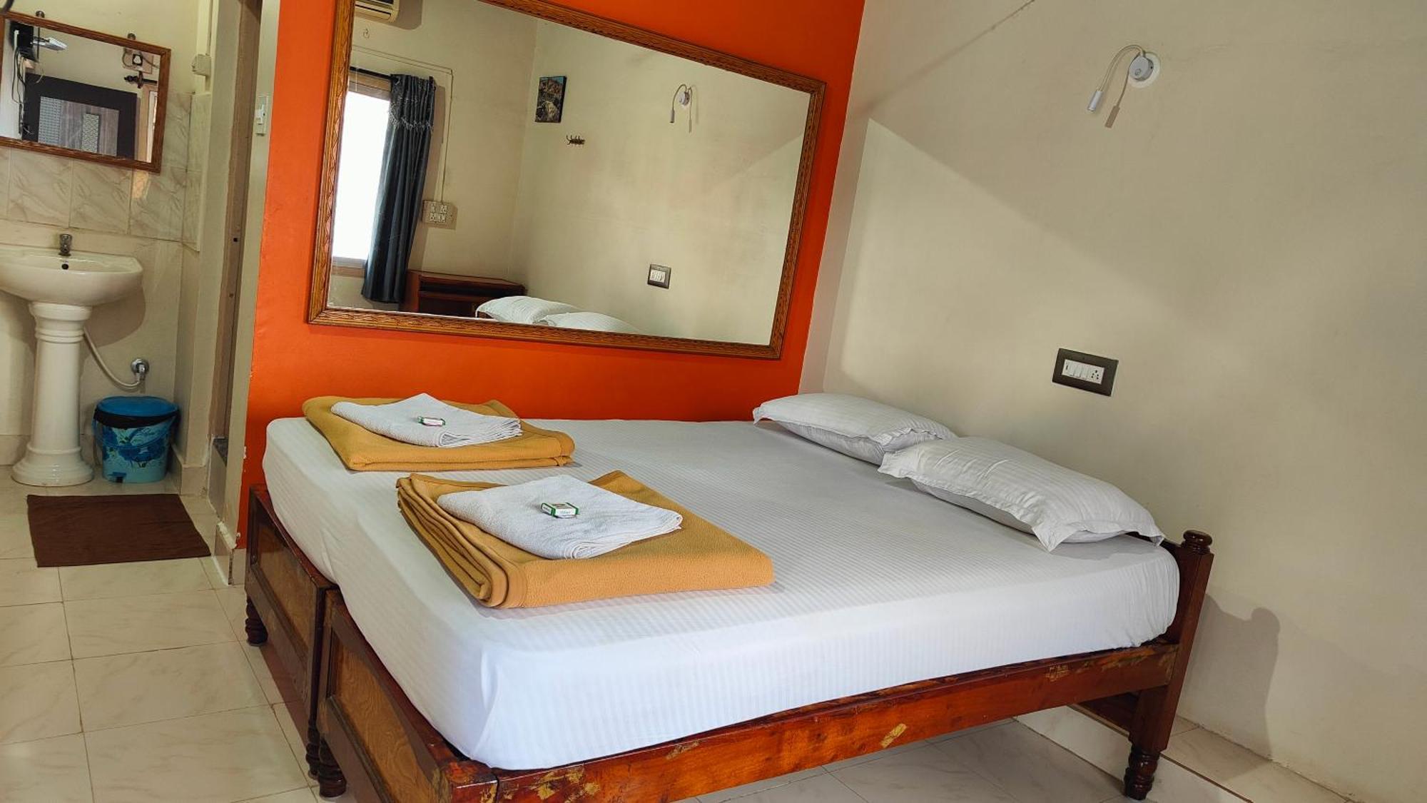 Rocky Guesthouse هامبي المظهر الخارجي الصورة