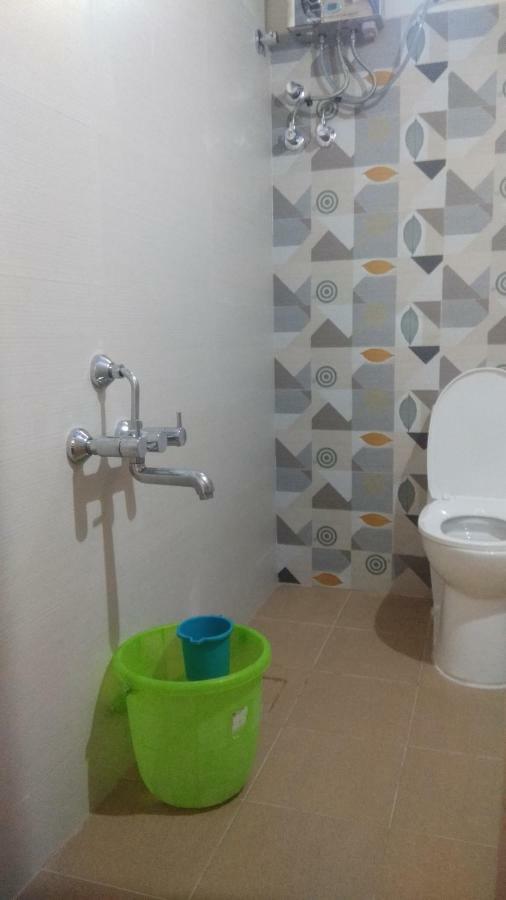 Rocky Guesthouse هامبي الغرفة الصورة
